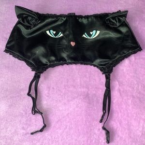 Mantrap cat face garter belt